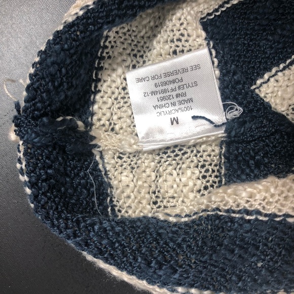 Cable Net White  & Blue cropped sweater 3/ 4 sleeve - Picture 7 of 8